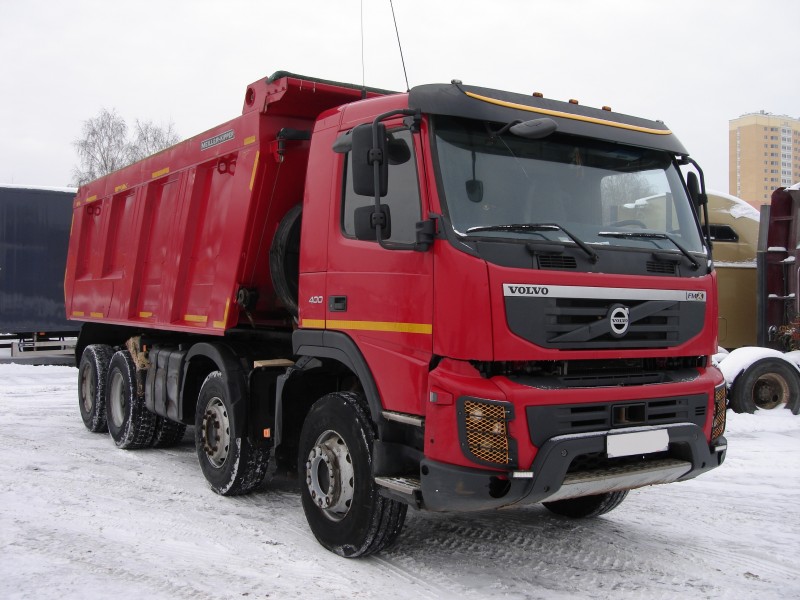 Купить грузовик 8 8. Вольво ФМ самосвал 8х4. Volvo fm Truck 8x4. Volvo самосвал 8*4. Вольво 8 на 4 самосвал.